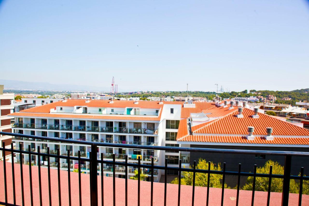 Apartamento En Salou Con Las Vistas Al Port Aventura Exterior photo