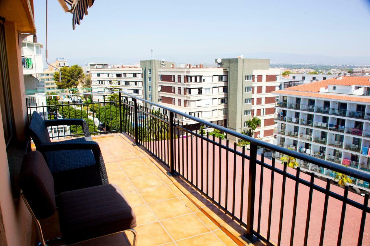 Apartamento En Salou Con Las Vistas Al Port Aventura Exterior photo